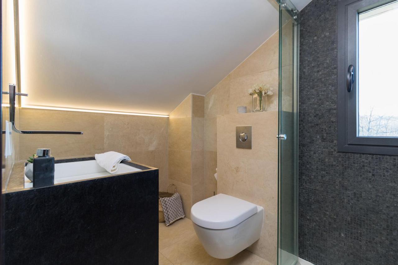Hébergement de vacances El Soto De Luxury Chalet, Golf&bosque